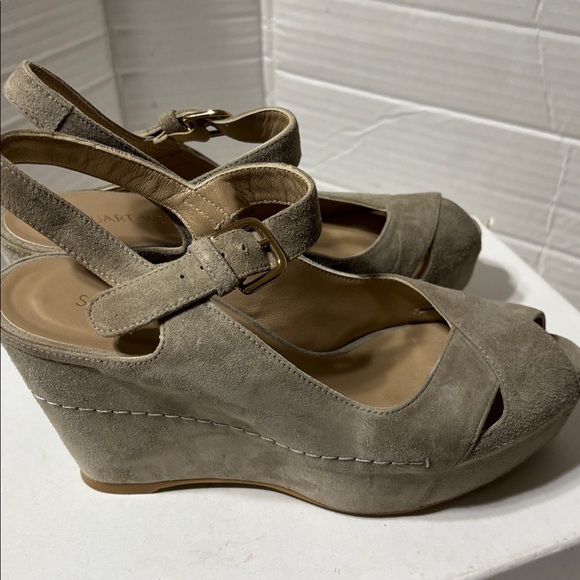 Stuart Weitzman Beige Suede wedge Sandals. Made in Spain. EUC - Picture 2 of 8